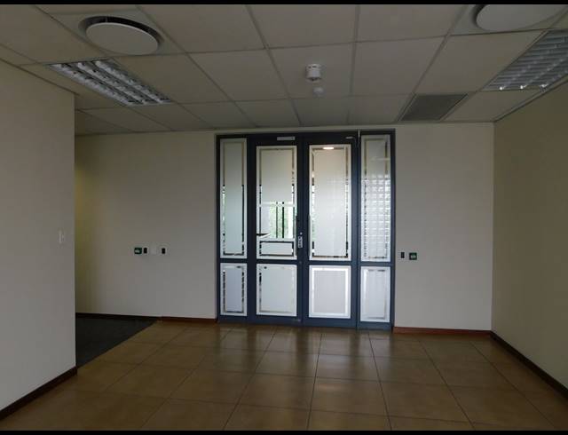855M² OFFICE TO LET IN ILLOVO